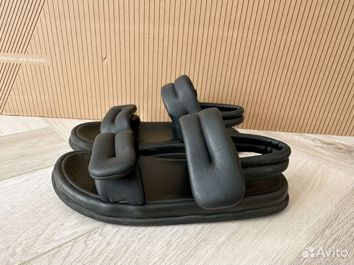 Сандалии для девочки