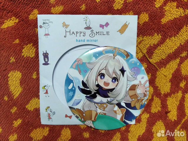 Ручное маленькое зеркальце