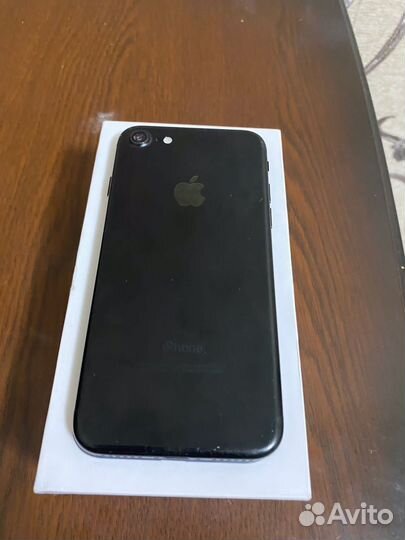 Телефон iPhone 7 128gb