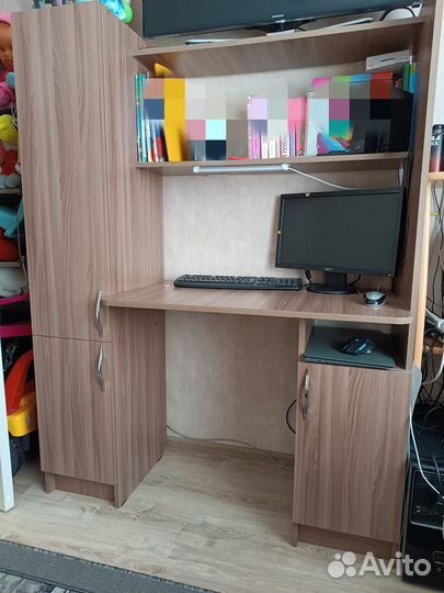 Компьютерный стол