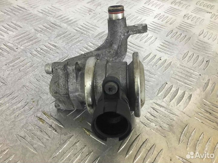 Клапан EGR Volkswagen Passat 071131119; 021131101e