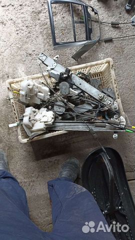 Стеклоподъёмник на Субару импреза