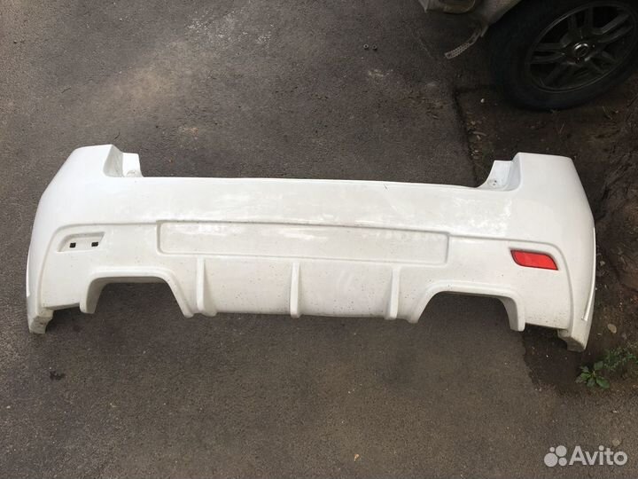 Продам задний бампер