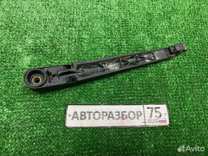 Дворник двери багажника Toyota Succeed NCP51V