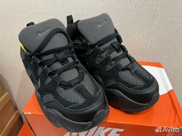 Кроссовки Nike чёрные 36-41