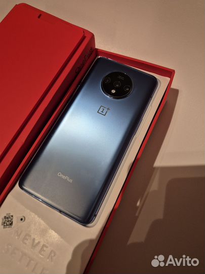 OnePlus 7T, 8/128 ГБ