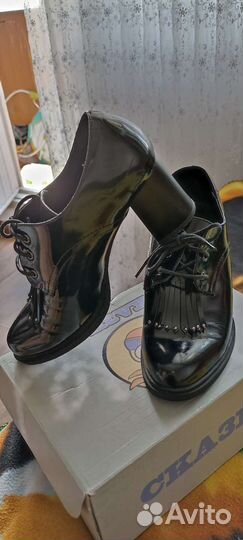 Туфлиботильоны