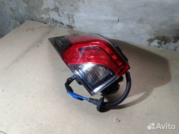 Фонарь задний Toyota RAV-4 XA50