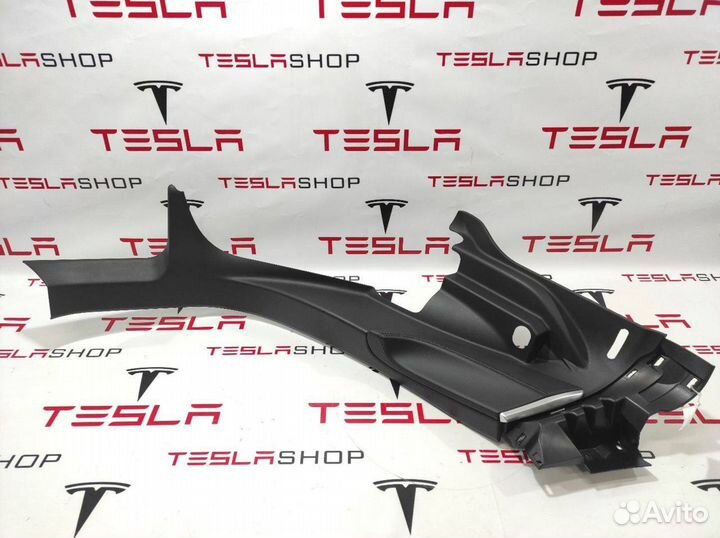 Накладка стойки С Tesla Model S 2012 1002536-08-B