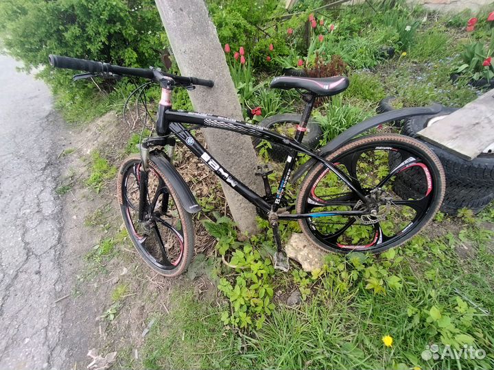 Велосипед бмв на литых дисках
