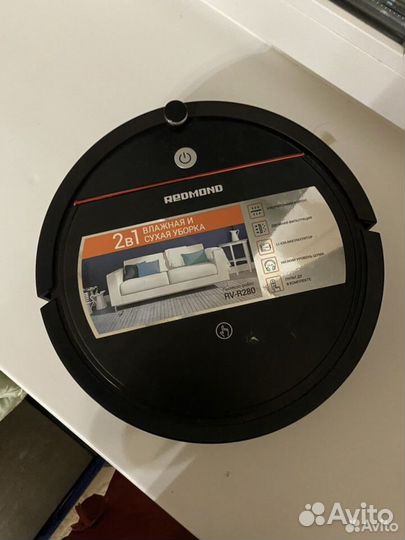 Робот пылесос redmond r280