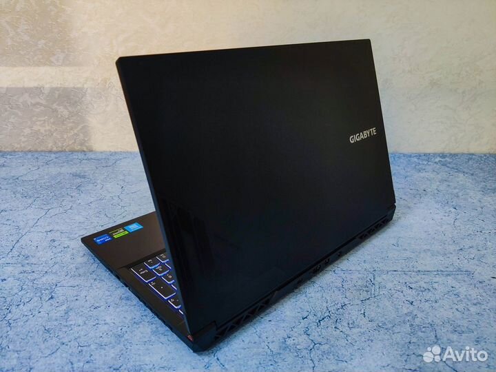 Gigabyte/i5-12500H/DDR4-8/SSD-512/RTX 4050