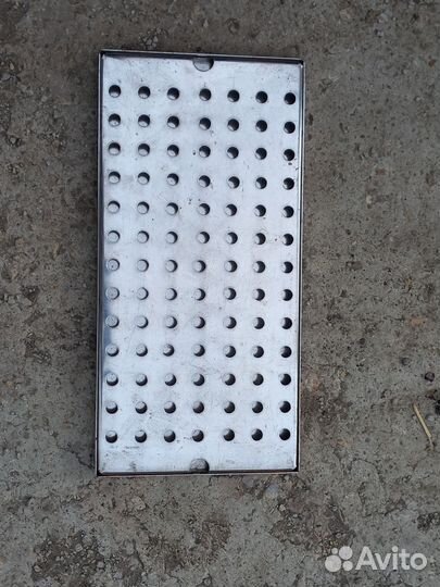 Каплесборник пивной, Медальоны, фитинги