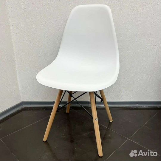 Стул кухонный Eames