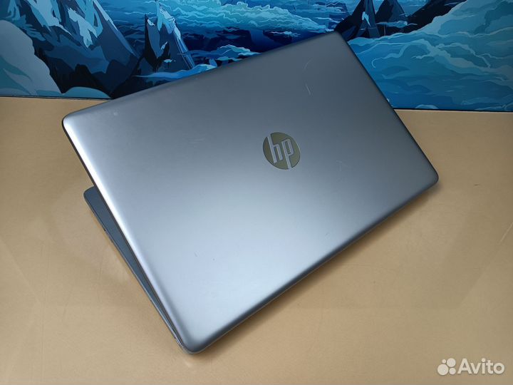 Ноутбук HP i7/6gb/256Gb