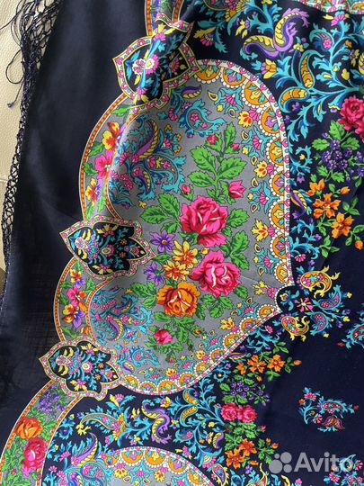 Павловопосадский платок Медальоны-15