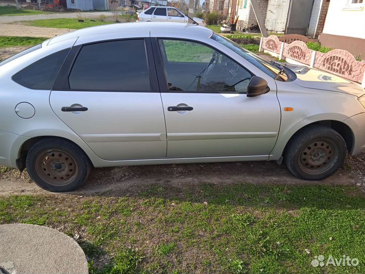 LADA Granta 1.6 МТ, 2015, 130 000 км