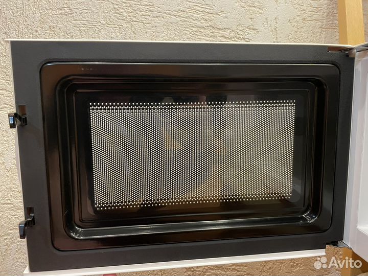 Микроволновая печь Candy