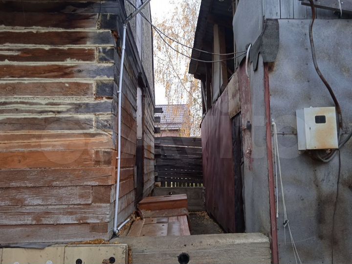 Дом 35 м² на участке 9,5 сот.