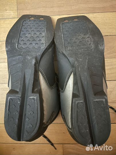 Лыжные ботинки Tisa 40 размер