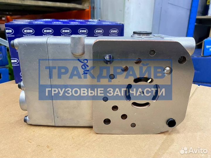 Головка компрессора Мерседес Актрос Аксор двигатель OM501 ом502