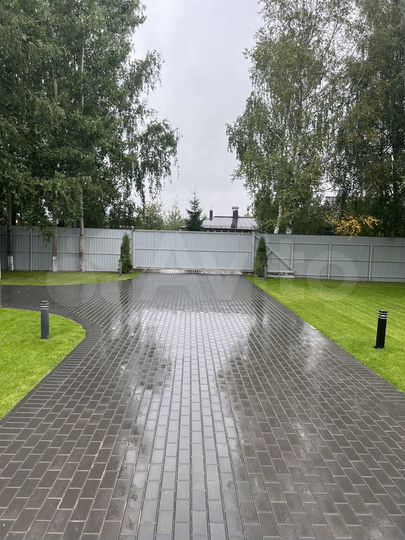 Коттедж 250 м² на участке 22,4 сот.