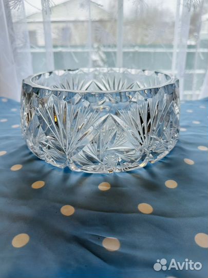 Вазы красивые к Новому Году и приборы для кухни