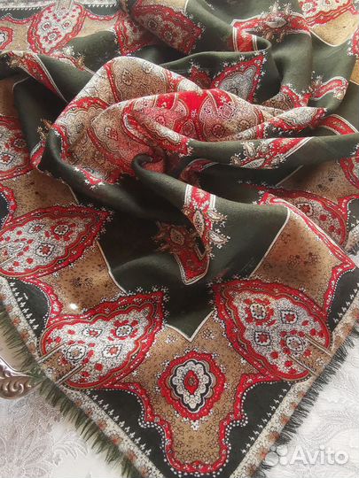 Платок шерстяной винтажный