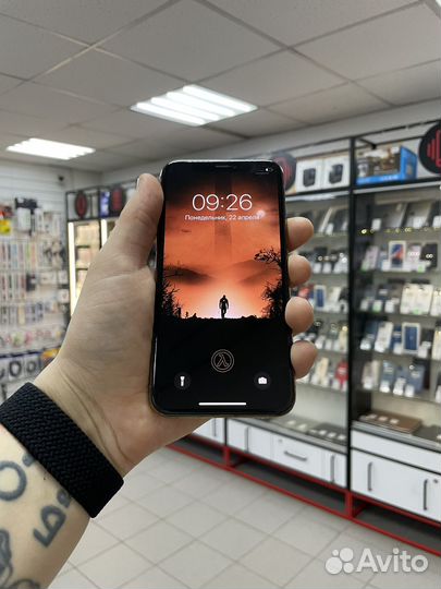 iPhone 11 Pro, 64 ГБ