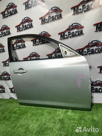 Передняя правая дверь Mazda 3 bk хэтчбек