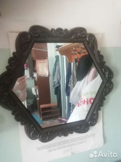 Зеркало настенное