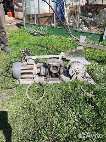 Электрическая лебёдка под плуг