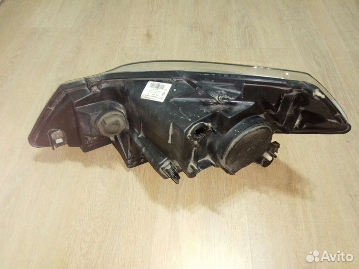 Фара передняя правая symbol II 8200700030