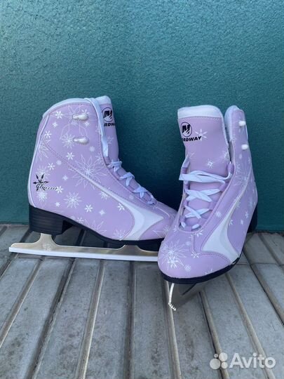 Коньки фигурные женские Nordway 38 размер