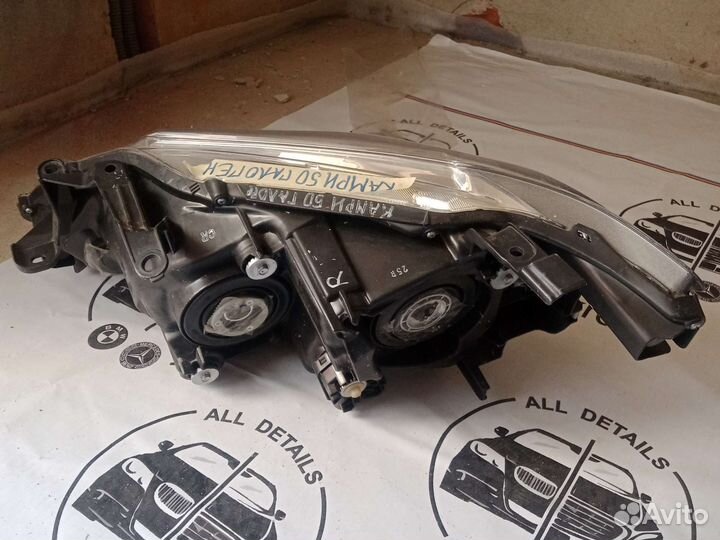 Фара правая на Тойота Камри 50 галоген