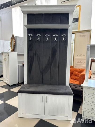 Прихожая новая