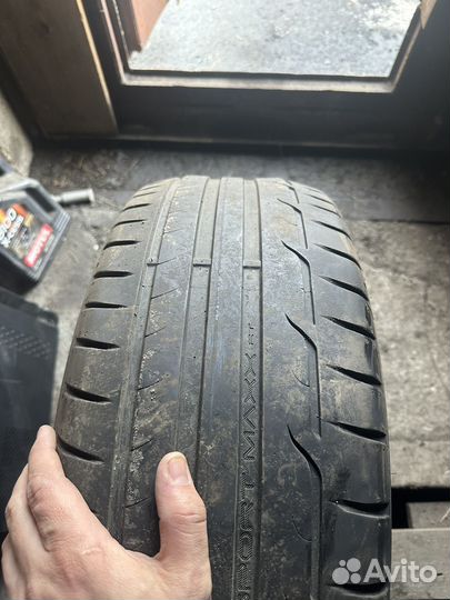 Dunlop SP Sport Maxx 235/55 R17