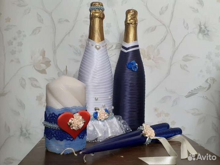 Для свадьбы: бутылки шампанского, свечи (очаг)