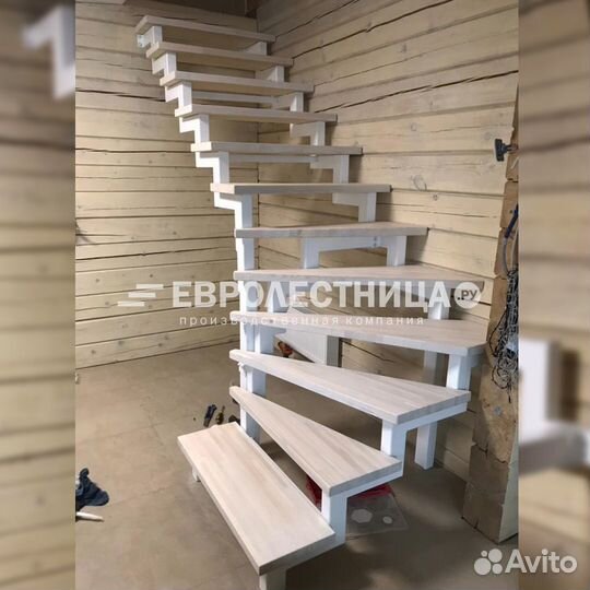 Лестница на второй этаж