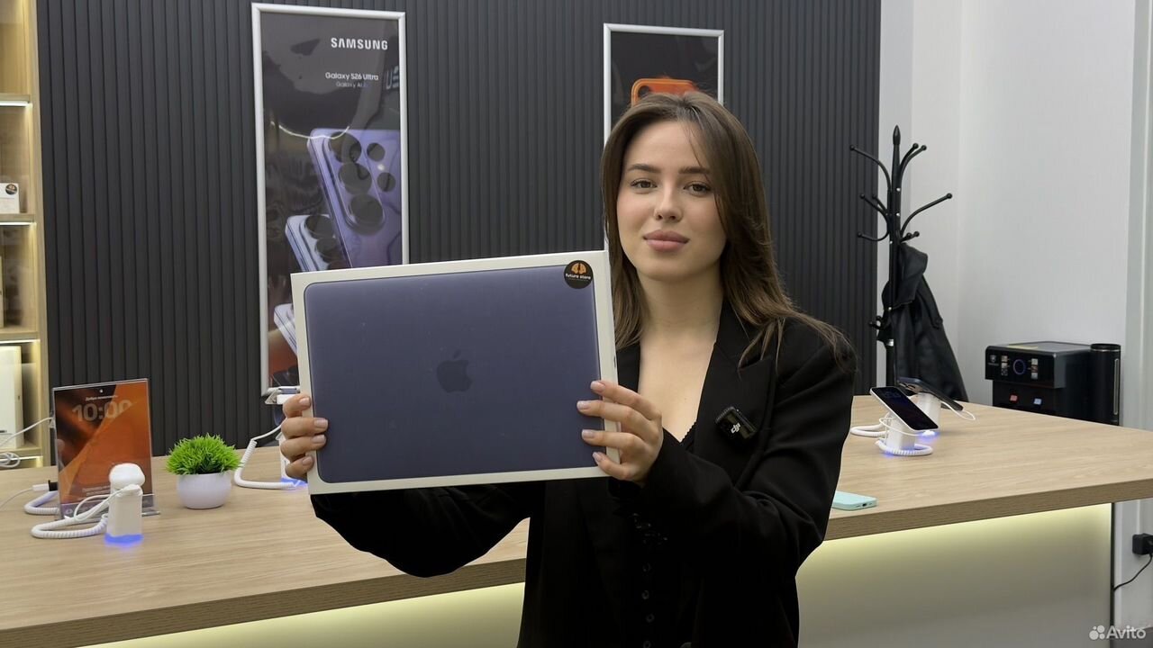 MacBook Neo 13, 8/256Gb