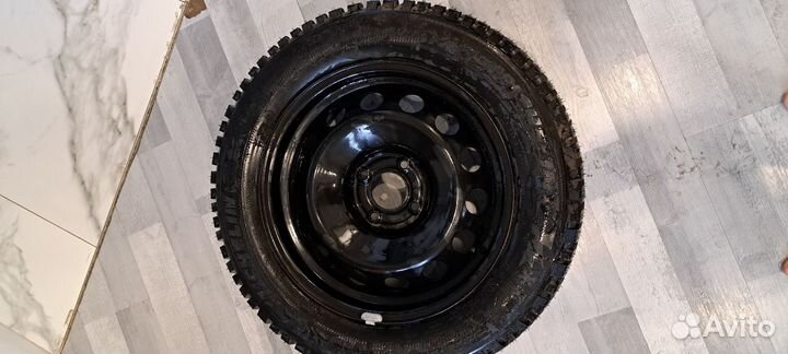 Michelin X-Ice North 3 215/55 R16