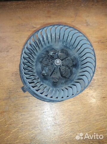 Моторчик отопителя VW Passat B6