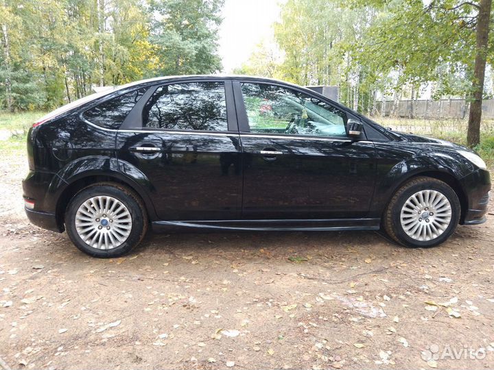 Ford Focus 1.6 AT, 2011, 185 000 км