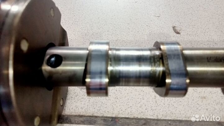 Распредвал впускной Skoda Octavia A5