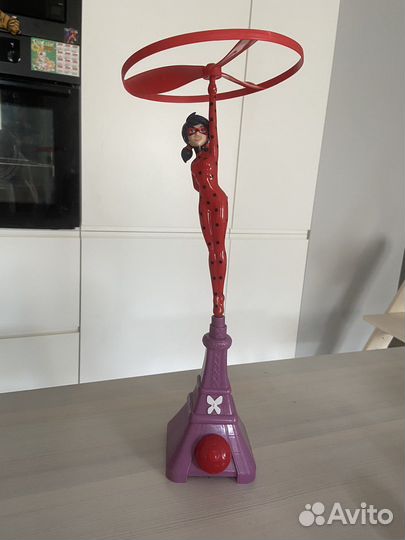 Игрушка летающая Леди Баг