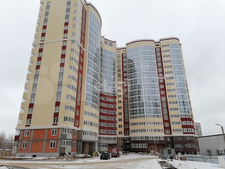 3-к. квартира, 111 м², 9/17 эт.