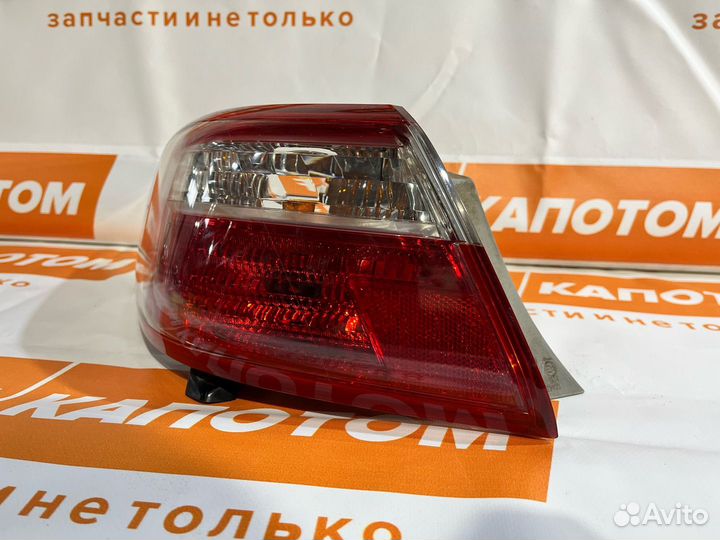 Фонарь задний левый Toyota Camry XV40 2006