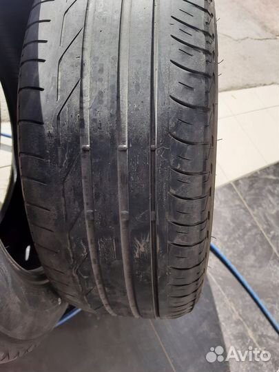 Bridgestone Turanza T001 225/55 R17