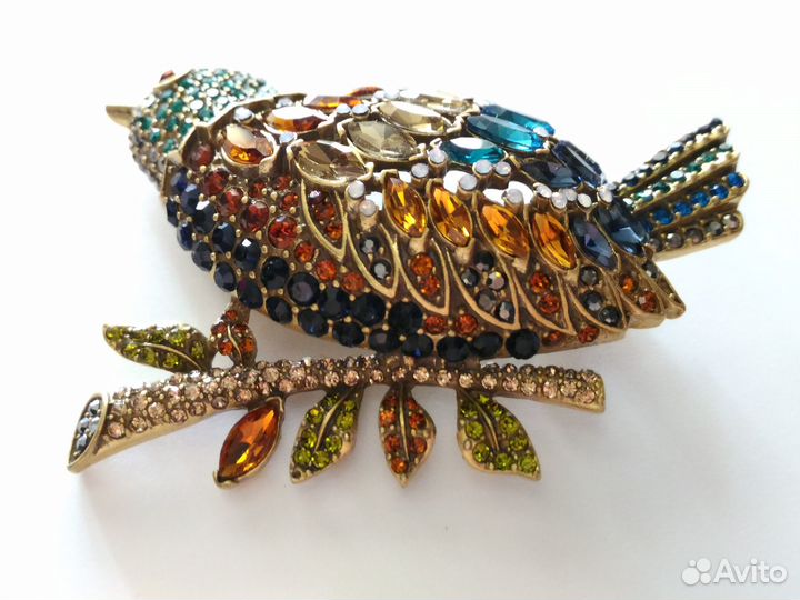 Дизайнерская брошь 