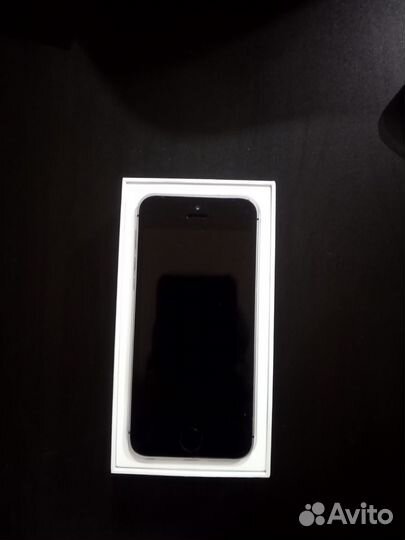 Телефон iPhone se